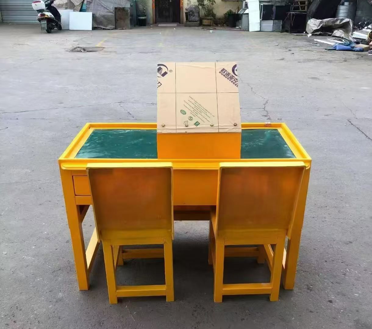 开鲁防静电导通桌井下煤矿火工品发放桌：危险品流转的安全守护者